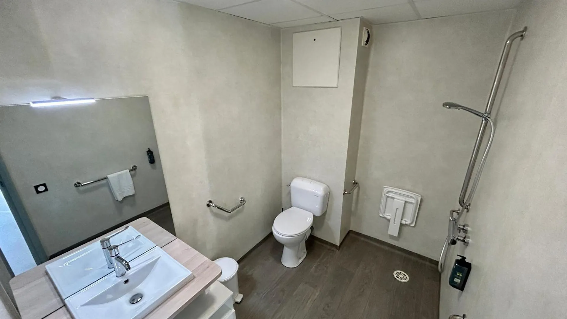 Hotel La Pierre Bleue Saint-Gildas-de-Rhuys 3*,